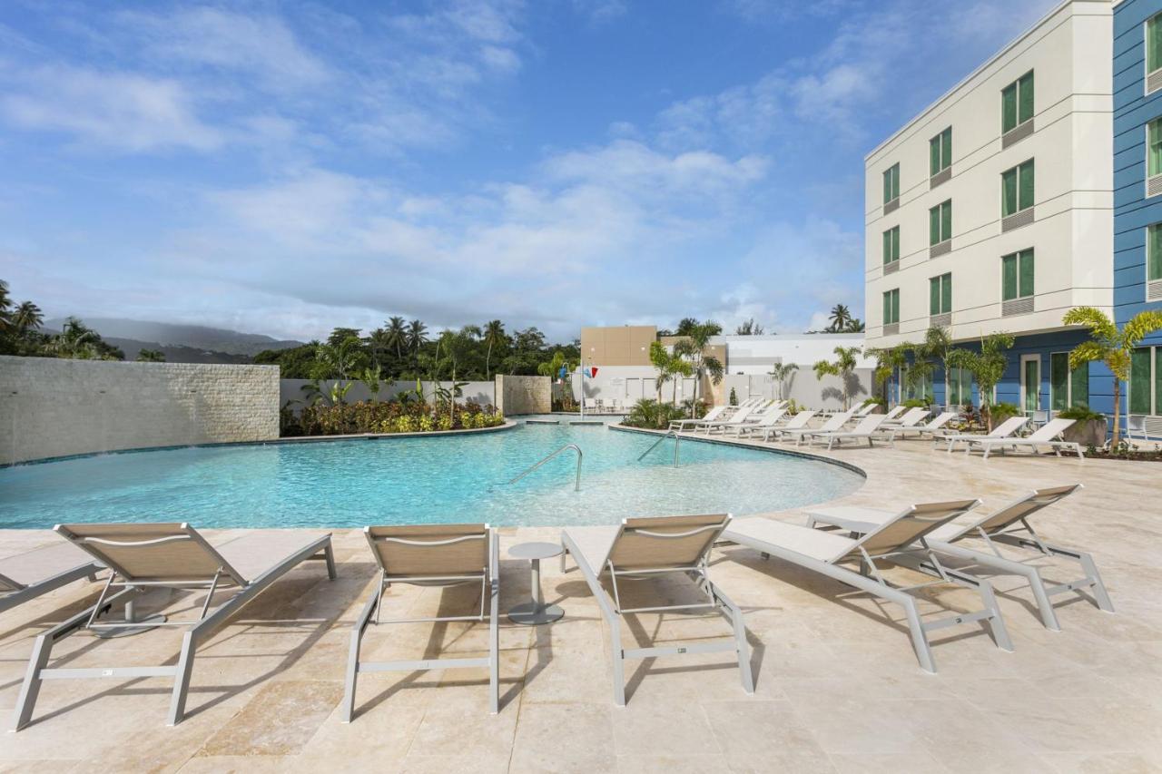 Fairfield By Marriott Luquillo Beach Bagian luar foto